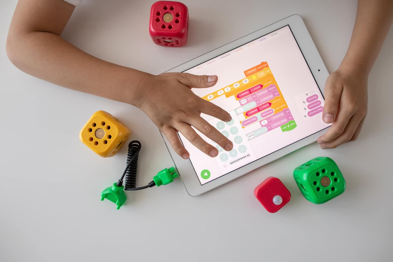 ๐ Understanding Web Apps with a Real-World Analogy